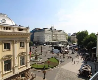 Luxury In Old Town Center Apartamento Bratislava